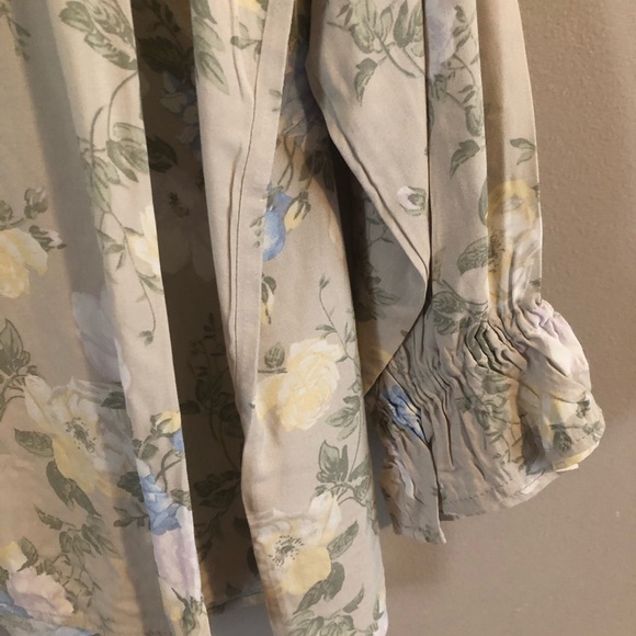 C&C California Blouse - Picture 5 of 6